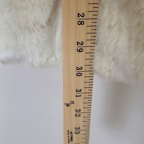 Ivory Cream Faux Fur Vest Rich Elegant Luxurious Plus Size Pockets Zippered Euc - Picture 2 of 8